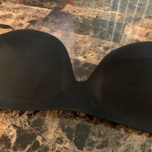 Victoria’s Secret 34DD wireless T- shirt bra